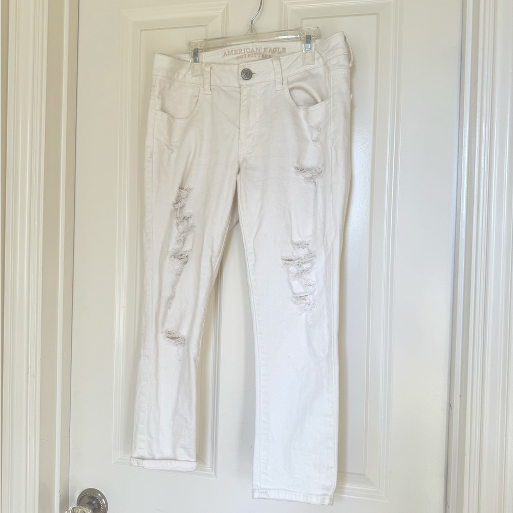 cropped white abercrombie jeans